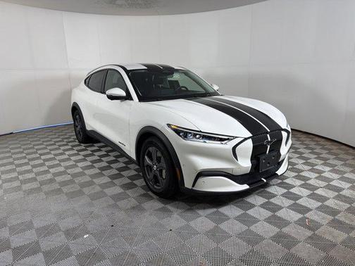 2022 Ford Mustang Mach-E Select