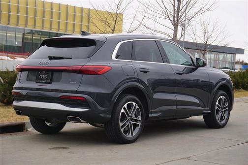 2025 Audi Q5 Premium TFSI quattro S tronic