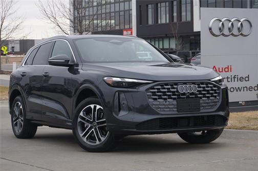 2025 Audi Q5 Premium TFSI quattro S tronic