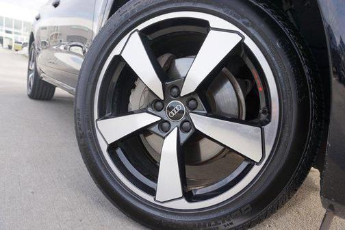 2023 Audi Q5 45 S line Prestige