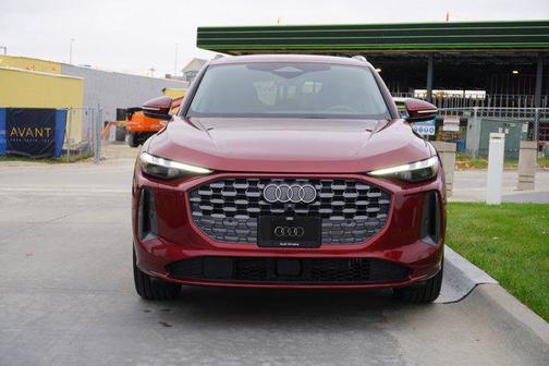 2025 Audi Q5 Prestige TFSI quattro S tronic