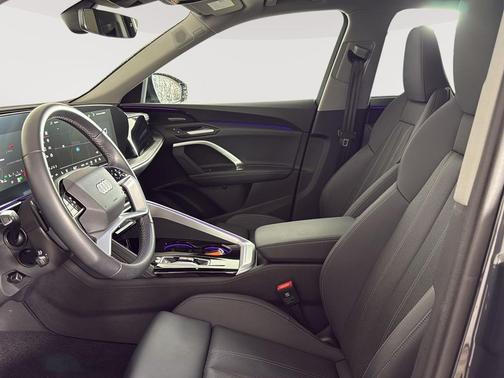 Tambora Gray Metallic 2025 Audi Q5 Premium Plus TFSI quattro S tronic