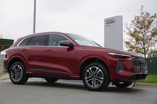 2025 Audi Q5 Premium Plus TFSI quattro S tronic