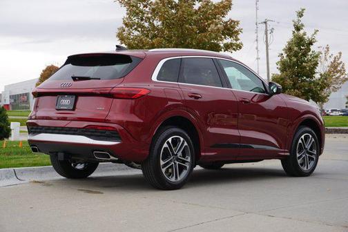 2025 Audi Q5 Premium Plus TFSI quattro S tronic