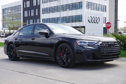 2025 Audi S8 4.0T