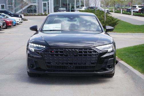 2025 Audi S8 4.0T