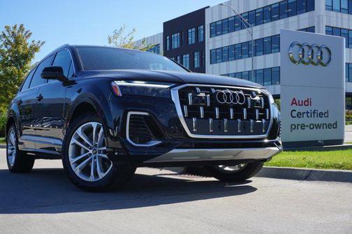 2025 Audi Q7 55 Premium Plus
