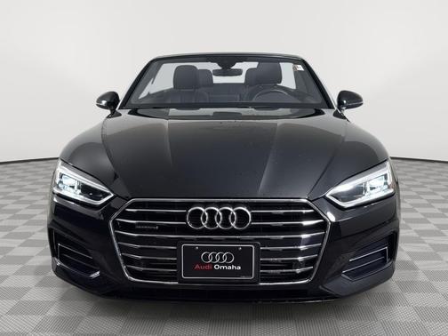 Mythos Black Metallic/Black Roof 2019 Audi A5 45 Premium