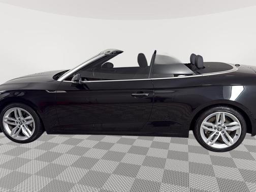 Mythos Black Metallic/Black Roof 2019 Audi A5 45 Premium