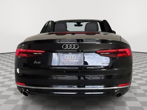 Mythos Black Metallic/Black Roof 2019 Audi A5 45 Premium