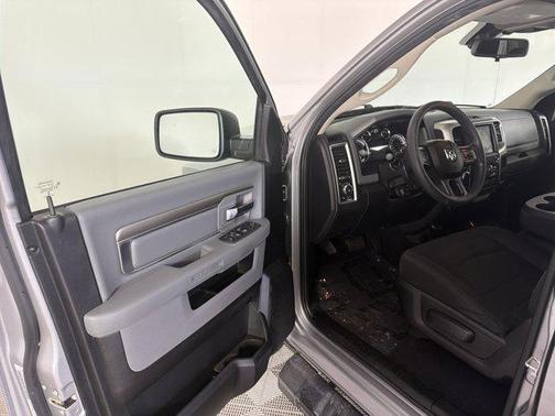 2019 RAM 1500 Classic Warlock Quad Cab 4x4 6'4' Box