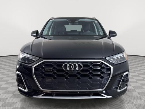 Mythos Black Metallic 2023 Audi Q5 45 S line Premium Plus