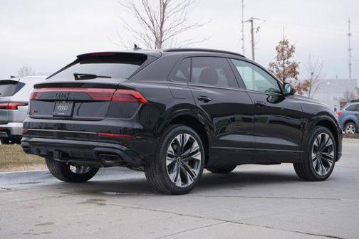 2025 Audi Q8 55 Premium Plus