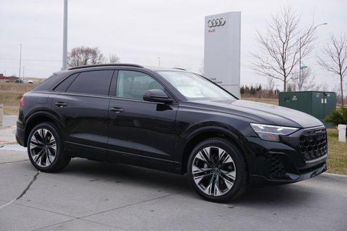 2025 Audi Q8 55 Premium Plus
