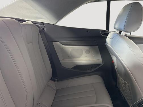 Ibis White/Black Roof 2022 Audi A5 45 Premium Plus