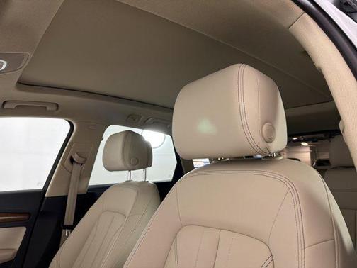 2022 Audi Q5 45 S line Premium