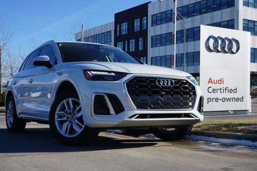 2022 Audi Q5 45 S line Premium