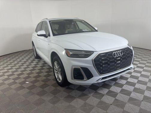 2022 Audi Q5 45 S line Premium