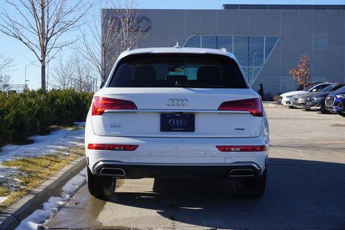 2022 Audi Q5 45 S line Premium