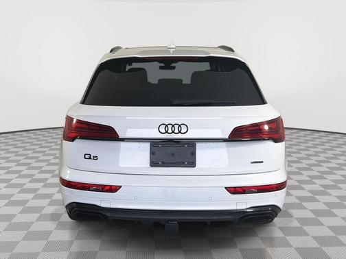 2023 Audi Q5 45 S line Prestige