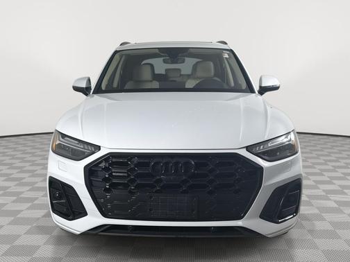 2023 Audi Q5 45 S line Prestige