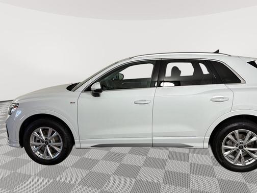 2025 Audi Q3 45 S line Premium Plus