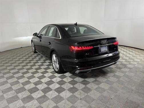 2023 Audi A4 45 S line Premium Plus