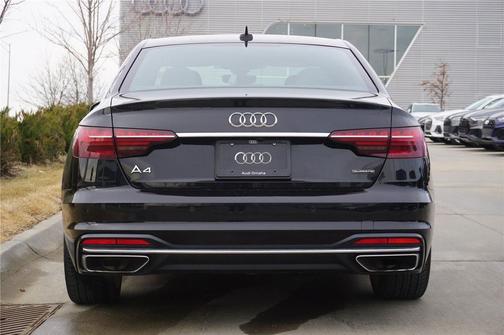 2023 Audi A4 45 S line Premium Plus