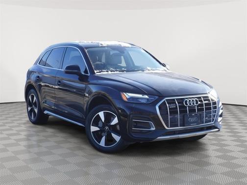 2022 Audi Q5 40 Premium Plus