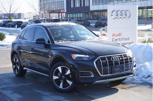 2022 Audi Q5 40 Premium Plus