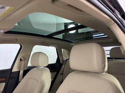 2022 Audi Q5 40 Premium Plus