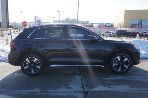 2022 Audi Q5 40 Premium Plus