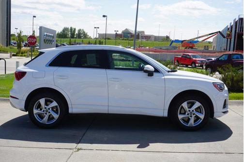 2020 Audi Q3 45 Premium