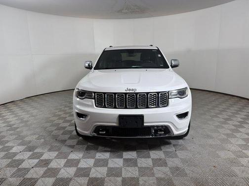 2020 Jeep Grand Cherokee Overland