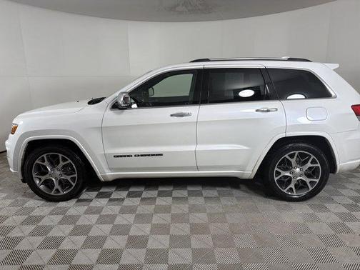 2020 Jeep Grand Cherokee Overland