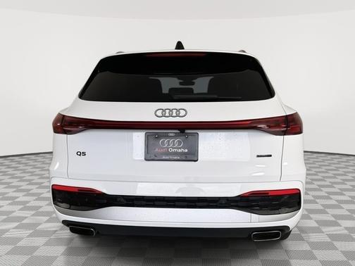Arkona White 2025 Audi Q5 Premium TFSI quattro S tronic