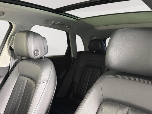 Ibis White 2018 Audi Q5 2.0T Premium Plus