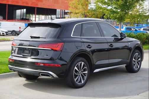 2023 Audi Q5 45 S line Premium Plus