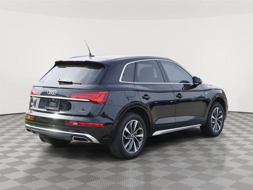2023 Audi Q5 45 S line Premium Plus