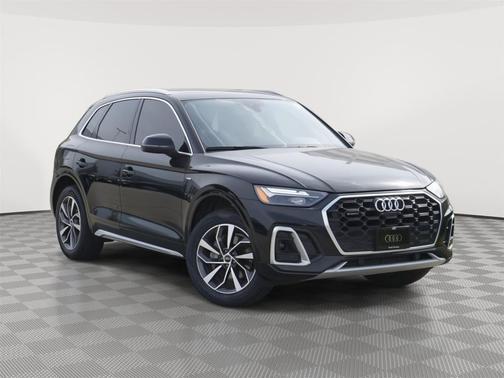 2023 Audi Q5 45 S line Premium Plus