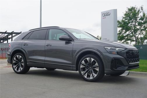 2025 Audi Q8 55 Premium Plus