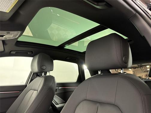 2021 Audi Q3 45 S line Premium Plus