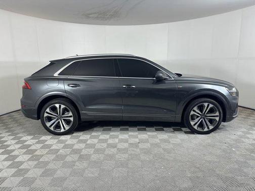 2021 Audi Q8 55 Prestige