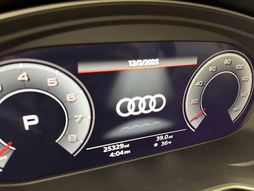 2023 Audi Q5 40 Premium Plus