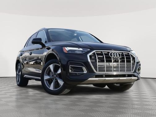 2023 Audi Q5 40 Premium Plus