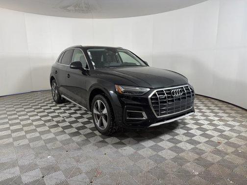 2023 Audi Q5 40 Premium Plus