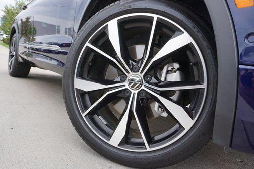 2022 Volkswagen Tiguan 2.0T SEL R-Line 4MOTION