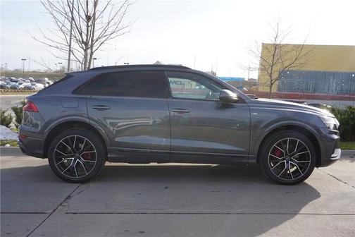 2022 Audi Q8 55 Premium Plus