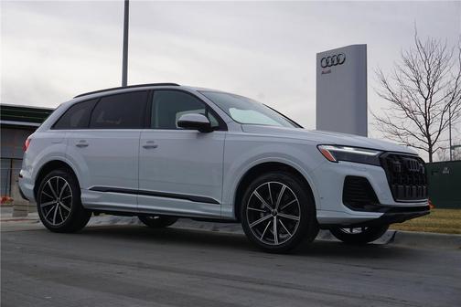 2026 Audi Q7 45 Premium Plus