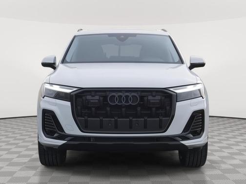 2026 Audi Q7 45 Premium Plus